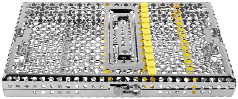 Metallene IMS Infinity Series Container Kassette in Gelb mit Lochmuster.