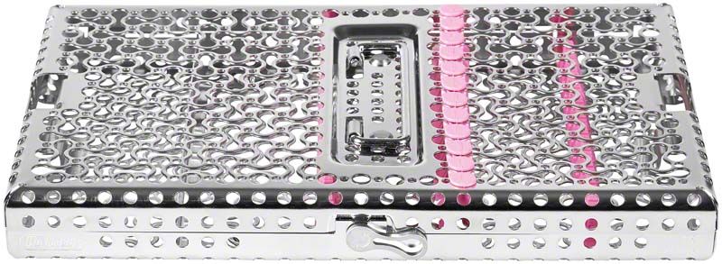 Metallkasette der IMS Infinity Series in Lavendelfarbe mit perforiertem Deckel.