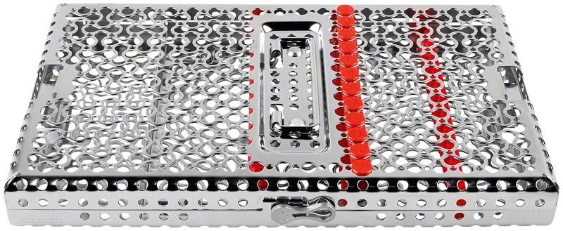 Metallische IMS Infinity Series Container Kassette rot mit perforiertem Design.