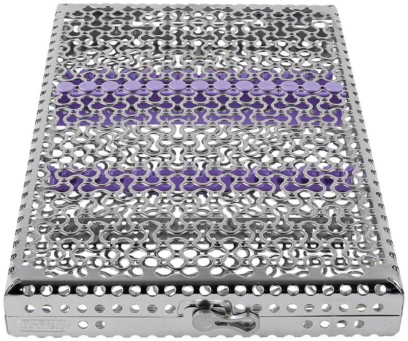 Metallische Instrumentenkassette für 13 Instrumente mit lila Akzenten.