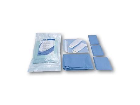 Einmal-OP-Bedarf-Set von Omnia mit sterilen blauen Abdecktüchern.