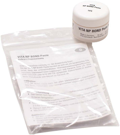VITA NP BOND Paste 5g im weißen Behälter mit Gebrauchsanweisung in Kunststoffbeutel.