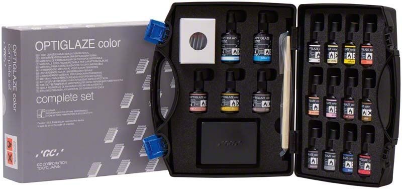 OPTIGLAZE color Set mit verschiedenen Farblösungen in geöffneter Verpackung.