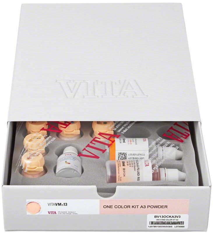 VITAVM®13 ONE COLOR KIT - Pulver A3 in geöffneter Verpackung mit Fläschchen.
