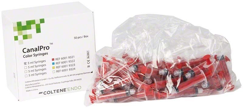 CanalPro™ Color Syringes 5ml rot mit Verpackung und Spritzen im Beutel.