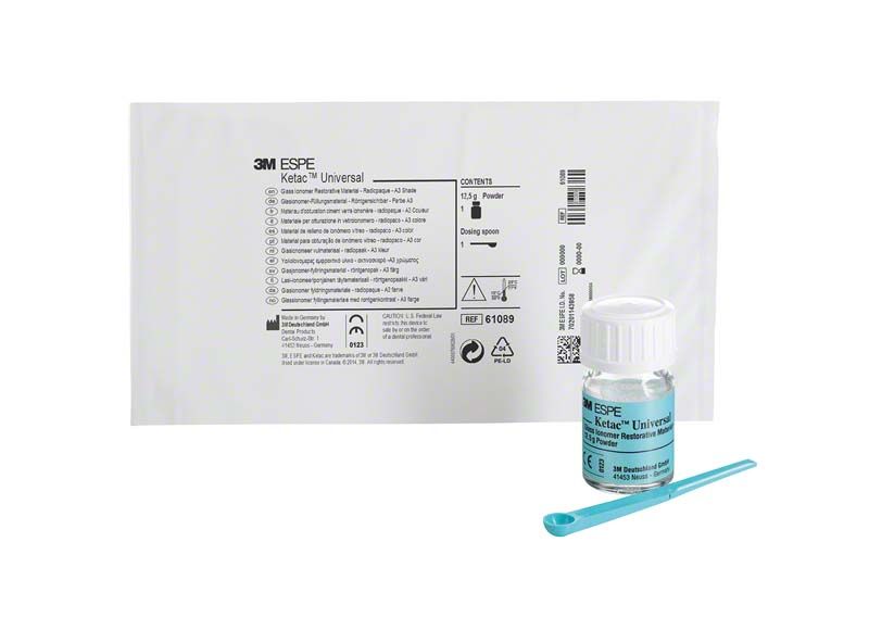 Ketac™ Universal Handmix Pulver A3 mit Verpackung und Dosierlöffel.