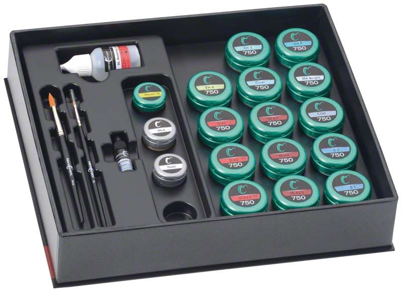 HeraCeram® Zirkonia 750 Sets First-Touch-Set mit Farbbehältern und Pinseln.