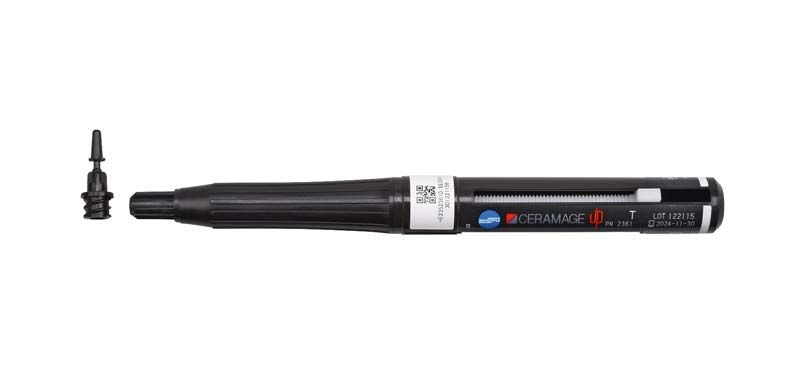 CERAMAGE UP Translucent T Komposit-Spritze für Zahnrestaurationen.