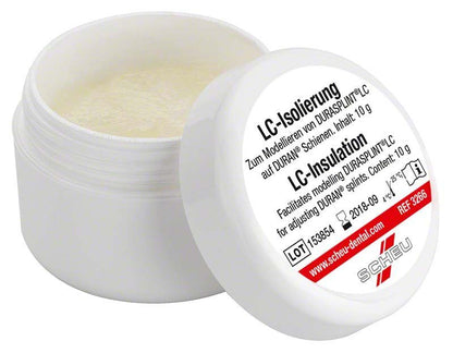 LC-Isolierung in weißem Behälter mit rotem Etikett und Produktinformationen.