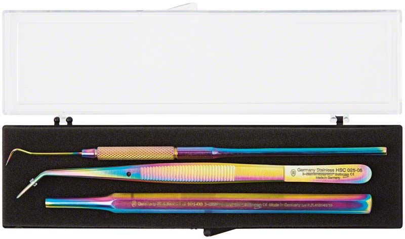 Diagnostik-Set Arquatus Line in Regenbogenfarben in offener Schutzhülle.