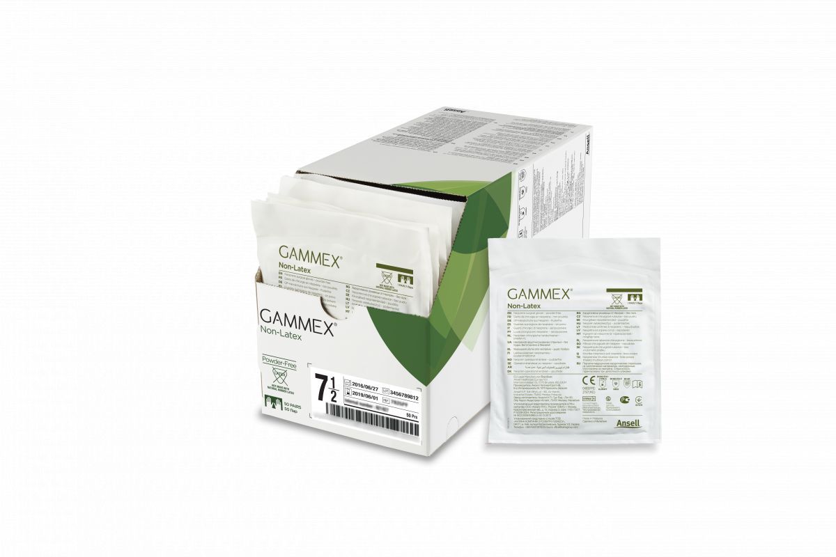 Grüner OP-Handschuh aus Latexersatzmaterial in geöffneter Verpackung.