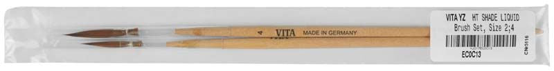 Zwei VITA YZ® Pinsel in transparenter Verpackung mit Holzgriffen.