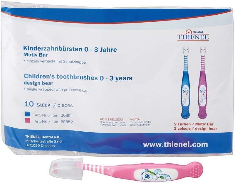 Kinderzahnbürste in Pink mit Bärenmotiv und Schutzkappe, Verpackung sichtbar.