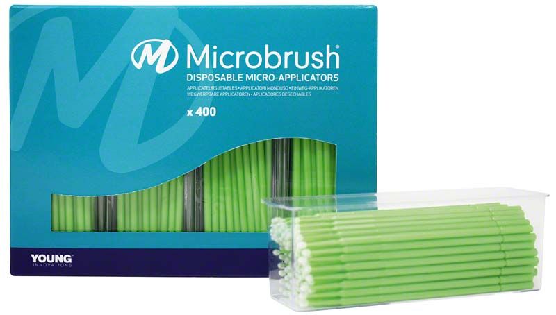 Microbrush Plus Applikatoren 400er in grüner Verpackung mit Sichtfenster.