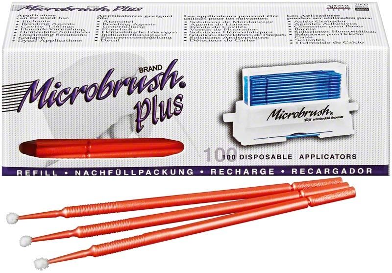 Microbrush Plus Applikatoren in oranger Farbe mit Verpackung und Produktname.