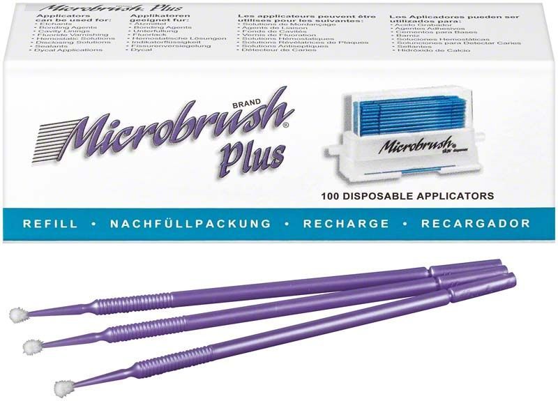 Microbrush Plus Applikatoren, violett, vor Verpackung mit Produktname und Details.