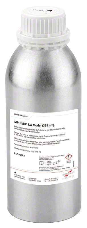 IMPRIMO® LC Model ivory in silberner Flasche mit Produktetikett.