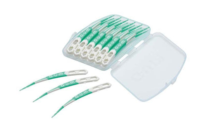 GUM® SOFT-PICKS® Advanced Interdentalbürsten-Set mit Reise-Etui, geöffnet.