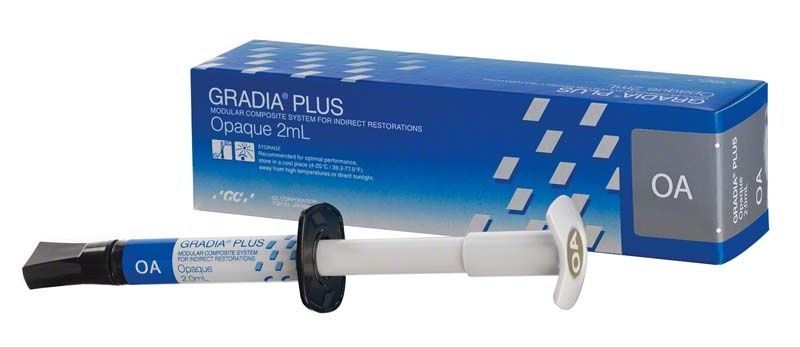 Gradia Plus Opaker OA Spritze und Verpackung vor weißem Hintergrund.