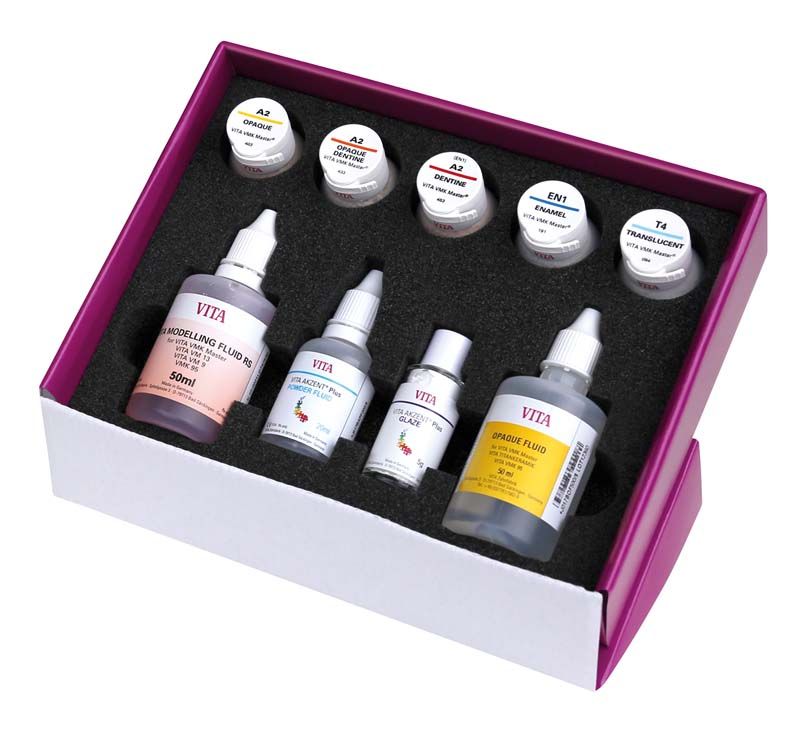 VITA VMK Master® ONE COLOR KIT A2 mit verschiedenen Farbpulvern und Flüssigkeiten in Schaumstoff-Einlage.