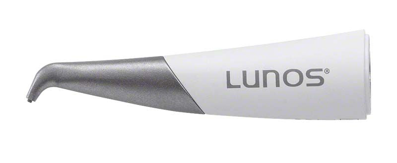 Pulverstrahlerdüse Lunos® Düse Supra für Dentalgeräte in Nahaufnahme.