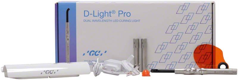 D-Light® Pro Kit mit Zubehör und Verpackung auf weißem Hintergrund.
