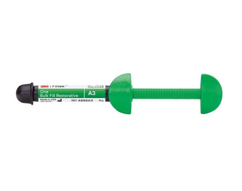 Filtek™ One Bulk Fill Spritze A3 für Zahnrestaurationen.