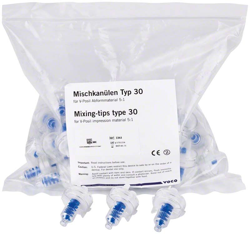 Mischkanülen Typ 30 mit blauer Spirale in transparenter Verpackung.