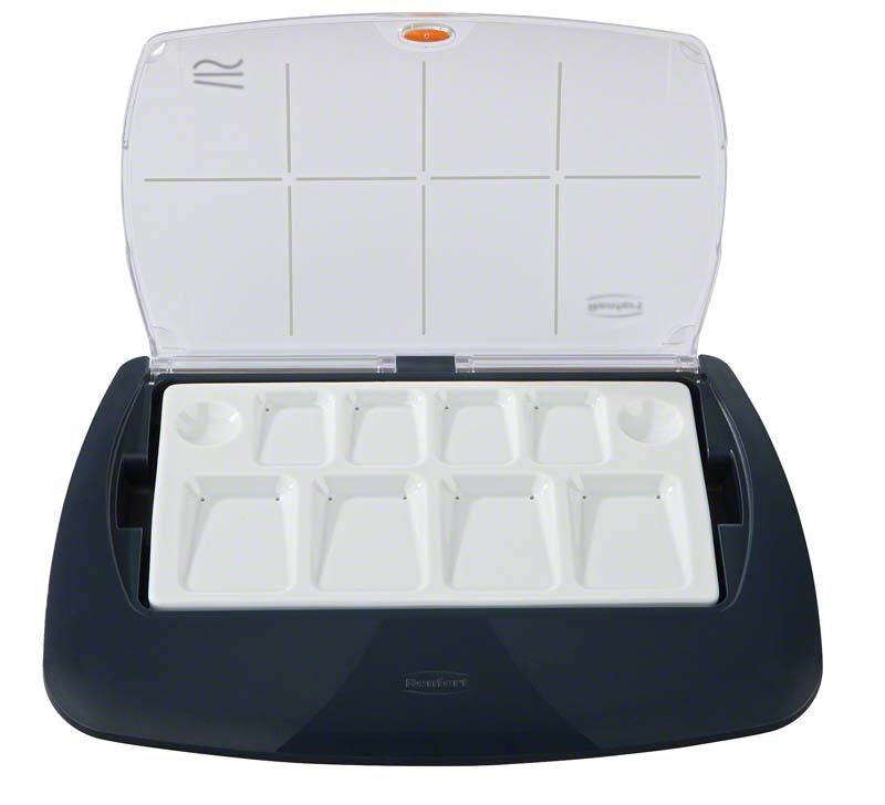 Offener Pinselkasten mit mehreren Fächern für Farben.