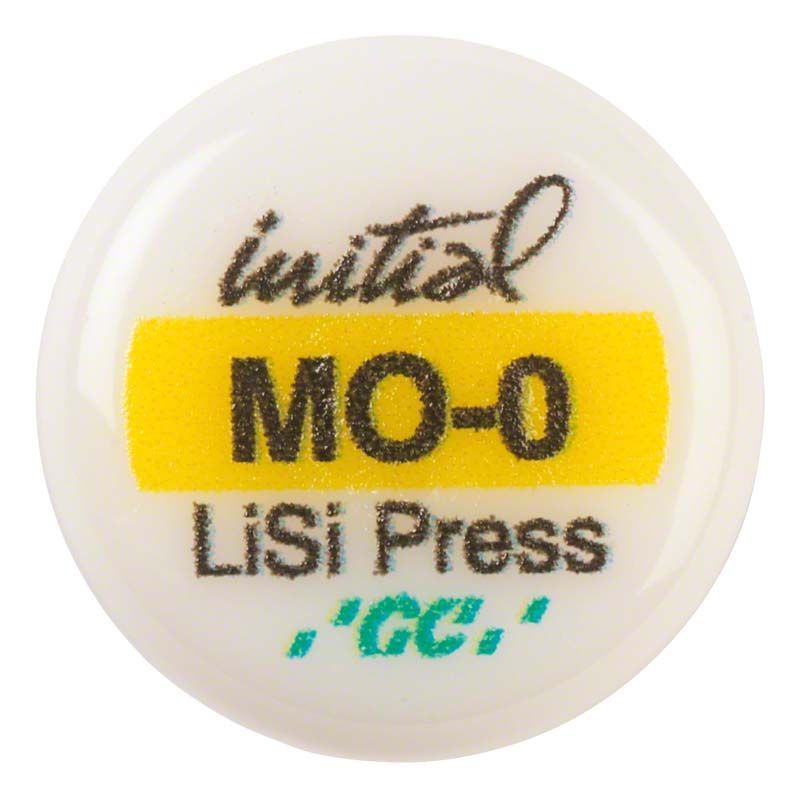 GC Initial LiSi Press MO 0 Ingot auf weißem Hintergrund