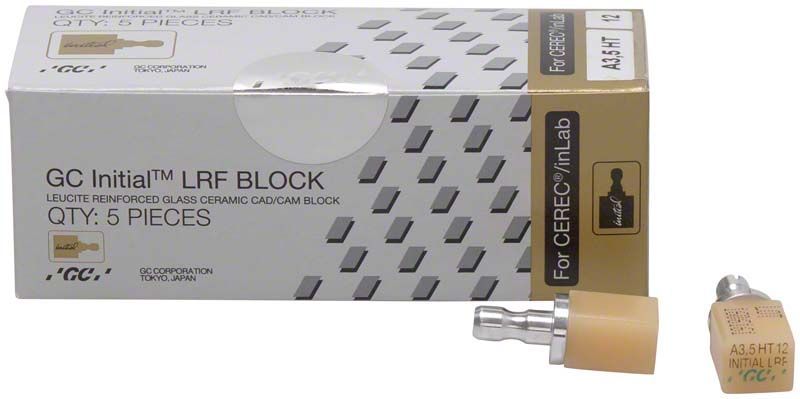 GC Initial™ LRF Block HT-12 CEREC® A3,5 mit Verpackung und Keramikblock.