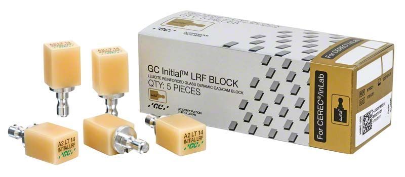GC Initial™ LRF LT-14 CEREC® A2 Keramikblock mit Verpackung.