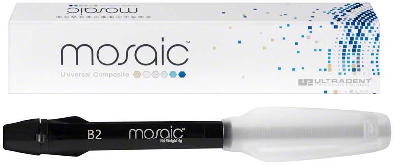 Mosaic™ Spritzen B2 Universal Composite mit Verpackung im Hintergrund.