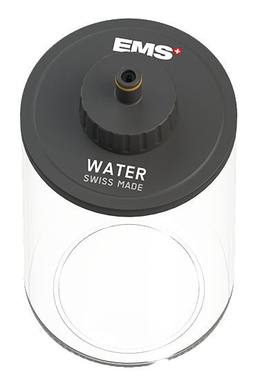 Transparente Wasserflasche mit schwarzem Deckel für Zahnbehandlungsgeräte.