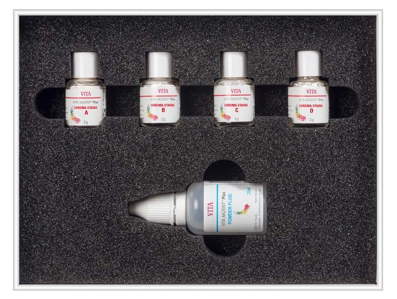VITA AKZENT® Plus CHROMA STAINS Kit mit fünf Fläschchen und Lösungsmittel.