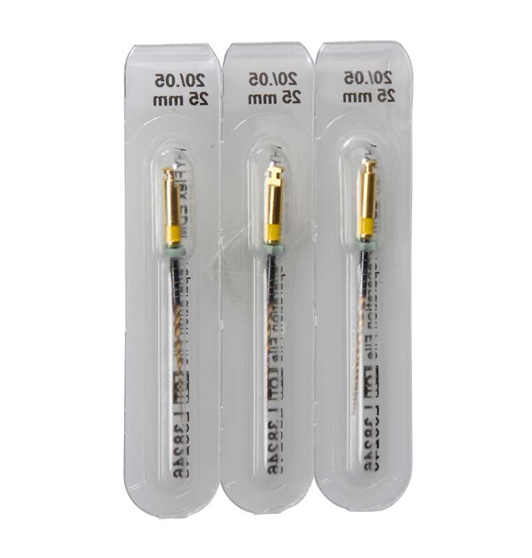 HyFlex™ EDM NiTi-Feilen 25mm, drei Feilen in Blisterverpackungen.