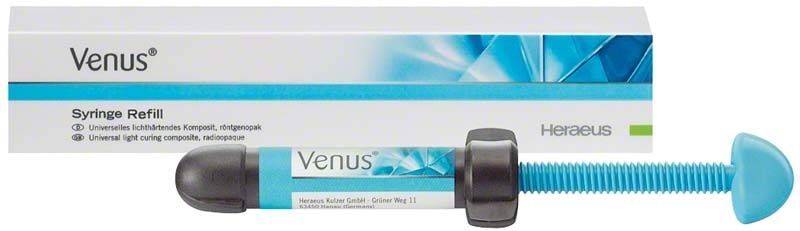 Venus Spritze D3 mit Verpackung und blauem Kolben.