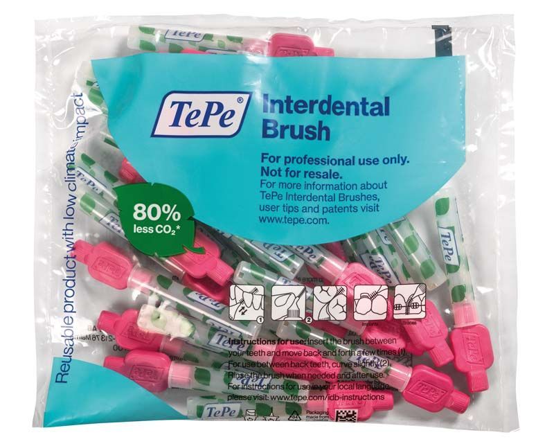 Verpackung mit mehreren TePe Interdentalbürsten in verschiedenen farbcodierten Größen.
