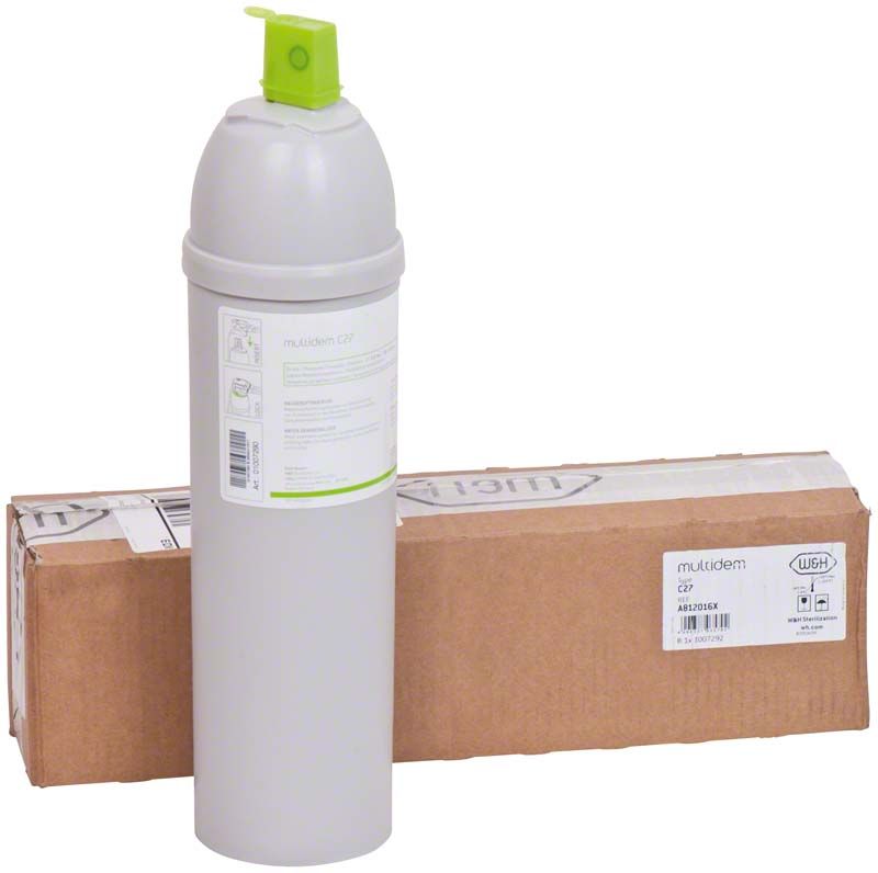 Multidem C27 Filterpatrone für Wasseraufbereitung mit Kartonverpackung.