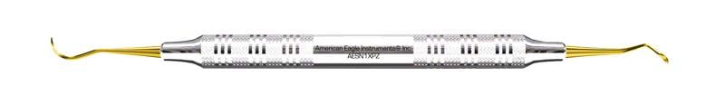 American Eagle XP Scaler N1Z mit goldfarbener Spitze und ergonomischem Griff.