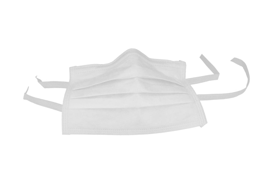 3-lagiger weißer Einwegmundschutz mit drei Bändern für dentalen Gebrauch.