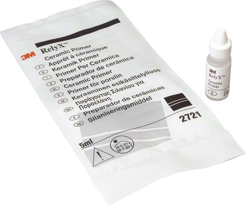 3M RelyX Keramik Primer Verpackung und Flasche mit 5ml Inhalt.