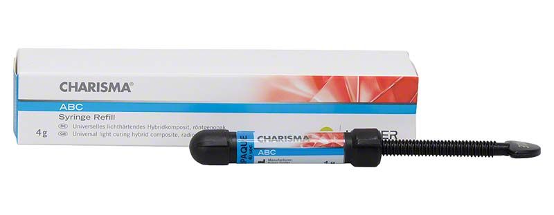 Charisma® ABC Spritze Opaque vor Verpackung mit blau-rotem Design.