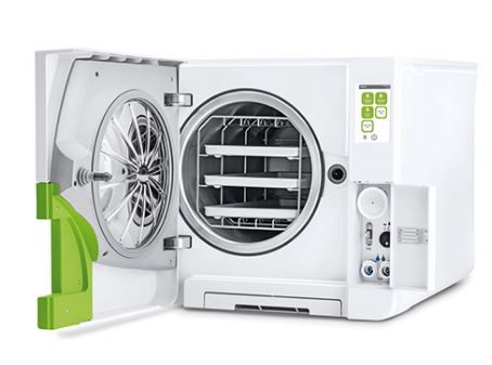 Weißer Lara 22 Autoklav mit offenem Türmechanismus und sichtbar inneren Ablagen.