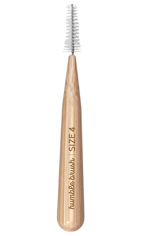 Humble Interdentalbürste aus Bambus Größe 4 mit gelbem Griff.
