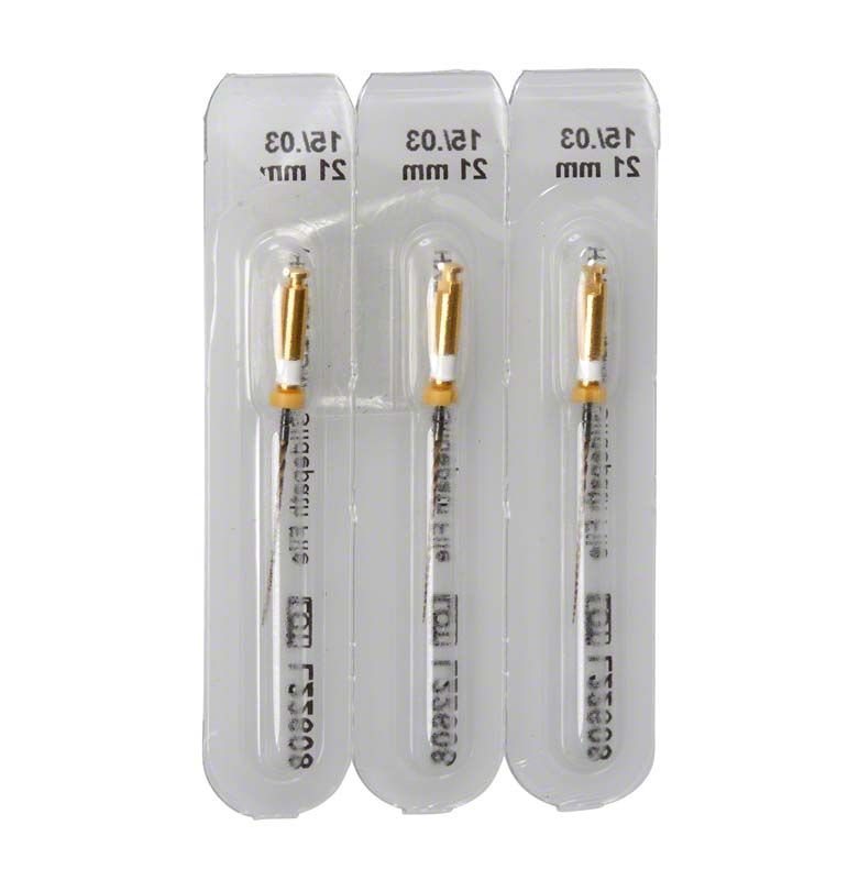 HyFlex™ EDM Niti-Feilen 21mm in Blisterverpackung, drei Feilen sichtbar.
