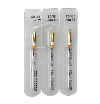 HyFlex™ EDM Niti-Feilen 21mm in Blisterverpackung, drei Feilen sichtbar.
