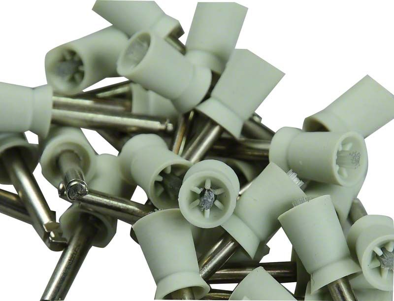 Einweg-Prophy Cups Latch-Type mit Nylonborsten, Detailansicht.