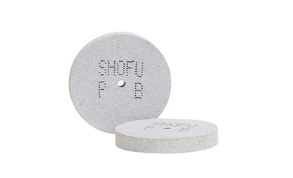 SoftCut-E HP PB Polierer unmontiert, Vorder- und Seitenansicht mit Prägung "SHOFU P B".