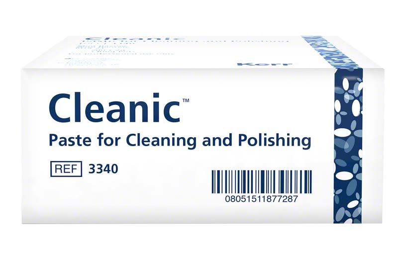 Cleanic™ Prophy-Paste mit Fluorid in weißer Kartonverpackung mit blauen Details.